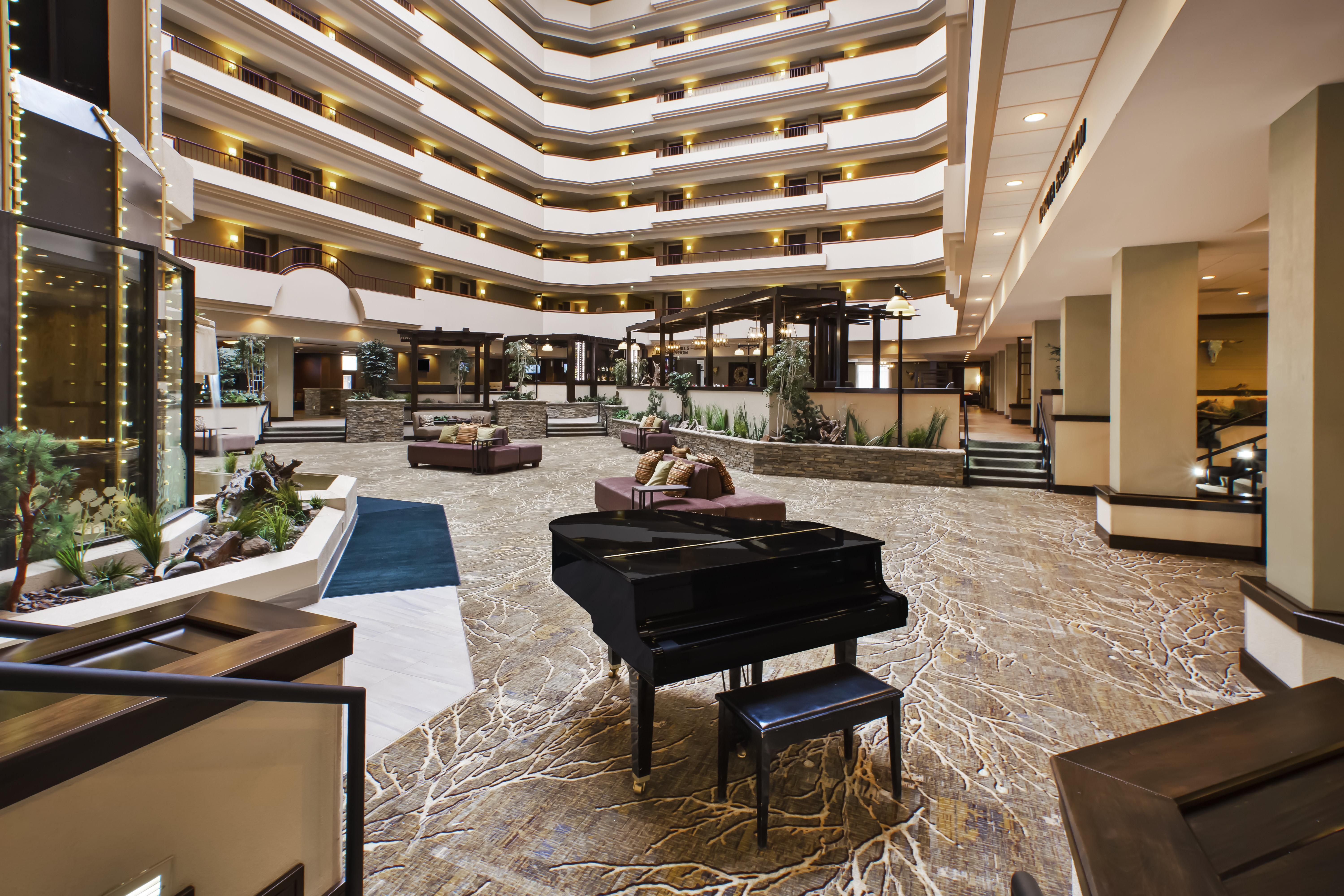 Doubletree By Hilton Rapid City Downtown Convention Center Dış mekan fotoğraf