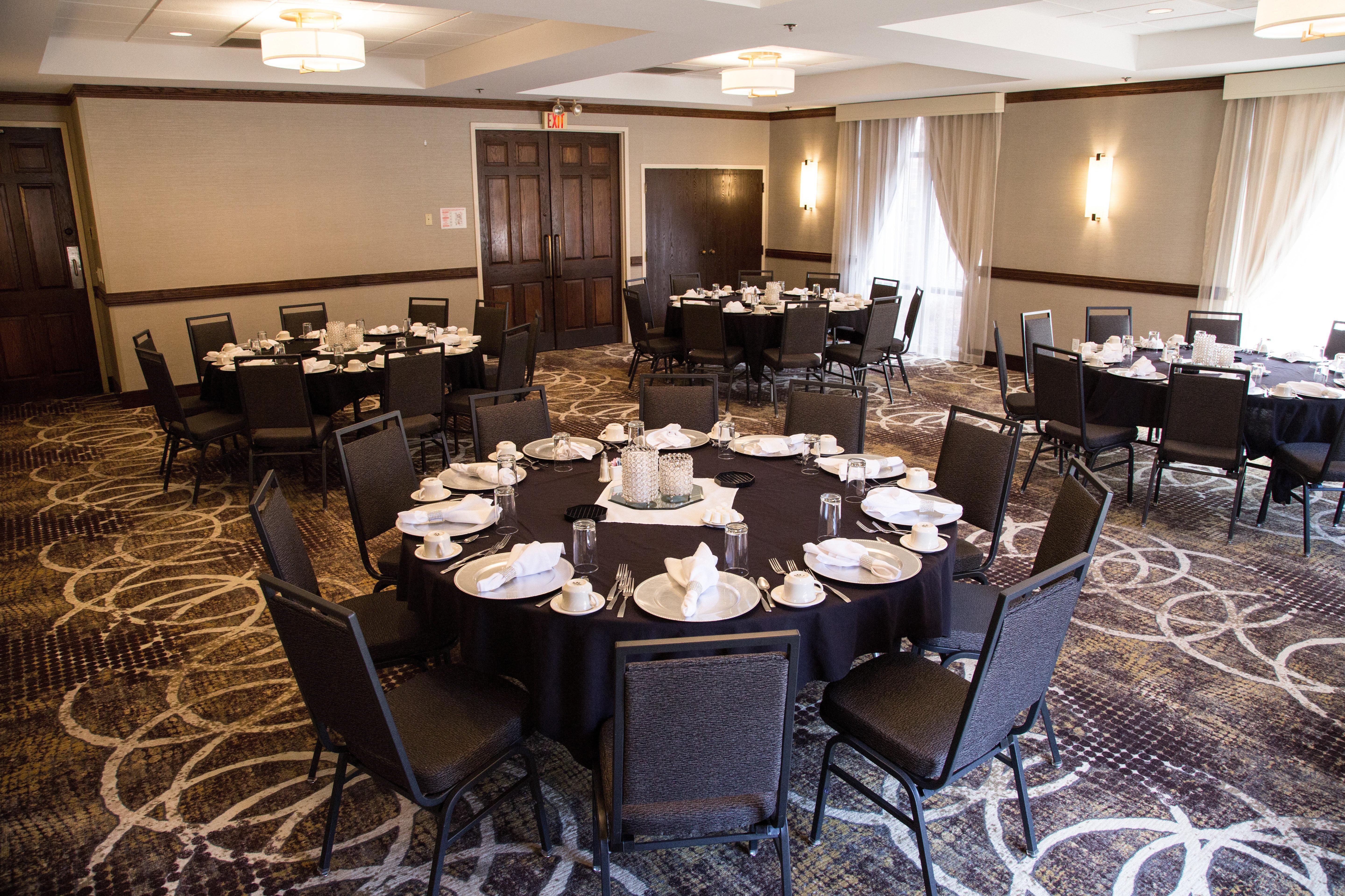 Doubletree By Hilton Rapid City Downtown Convention Center Dış mekan fotoğraf